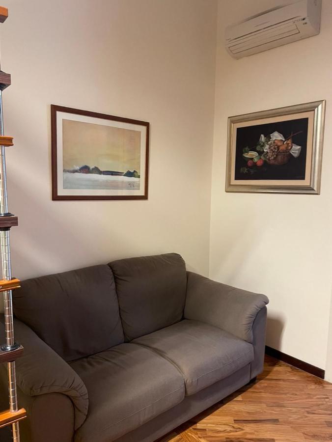 Caravaggio Apartment Наполи Екстериор снимка